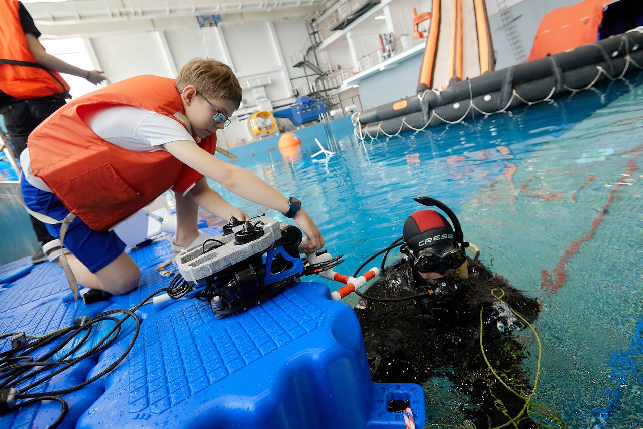 Стали известны победители Всероссийских соревнований по подводной робототехнике